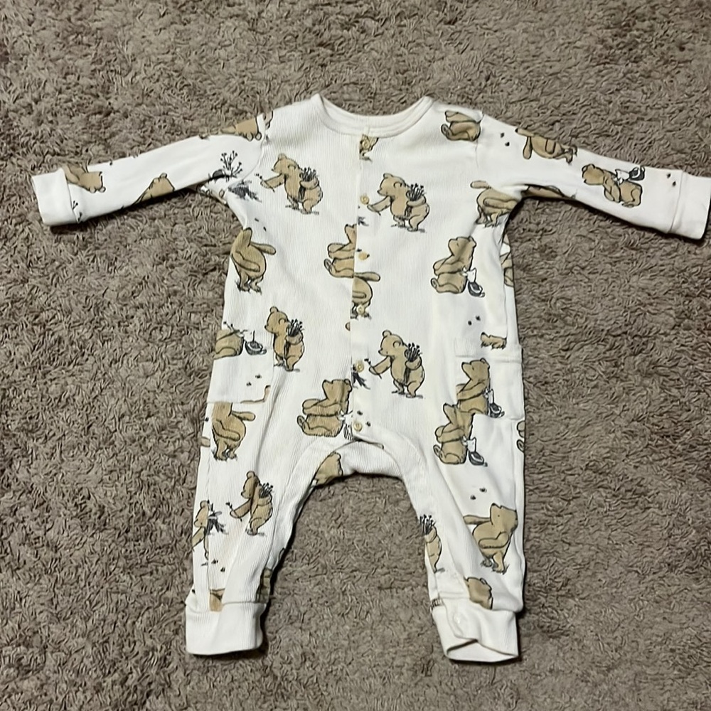 H & M winnie the pooh romper size 9m